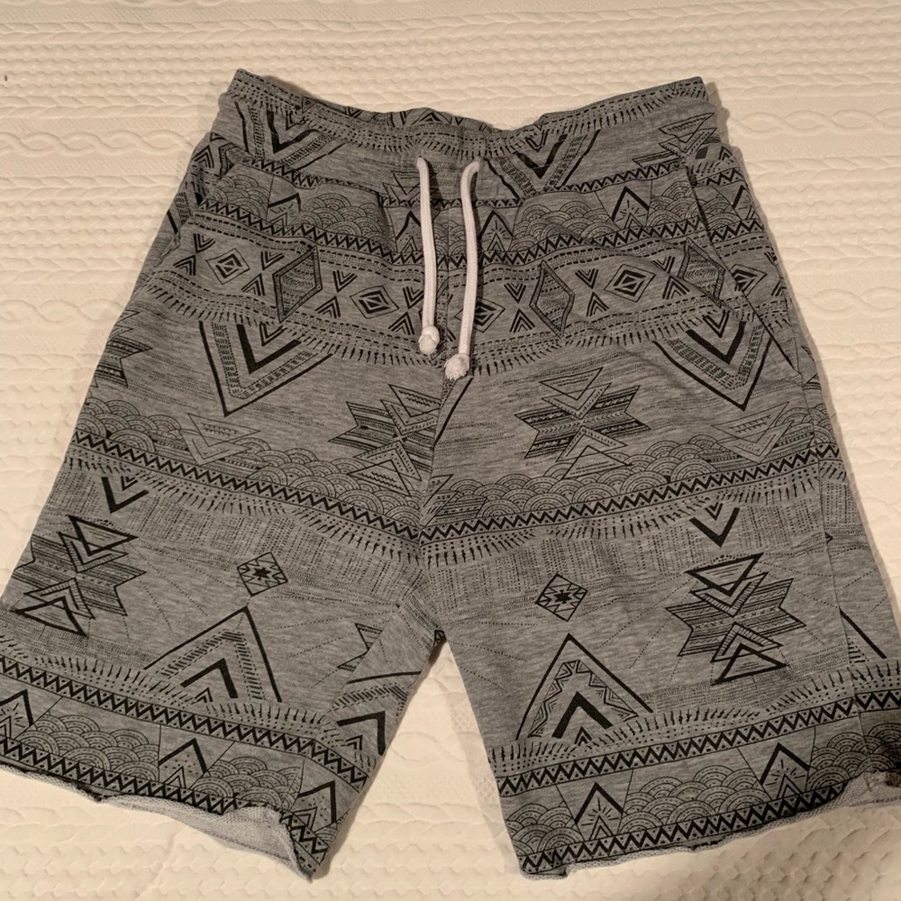 H&M Aztec print sweatshorts Gray
